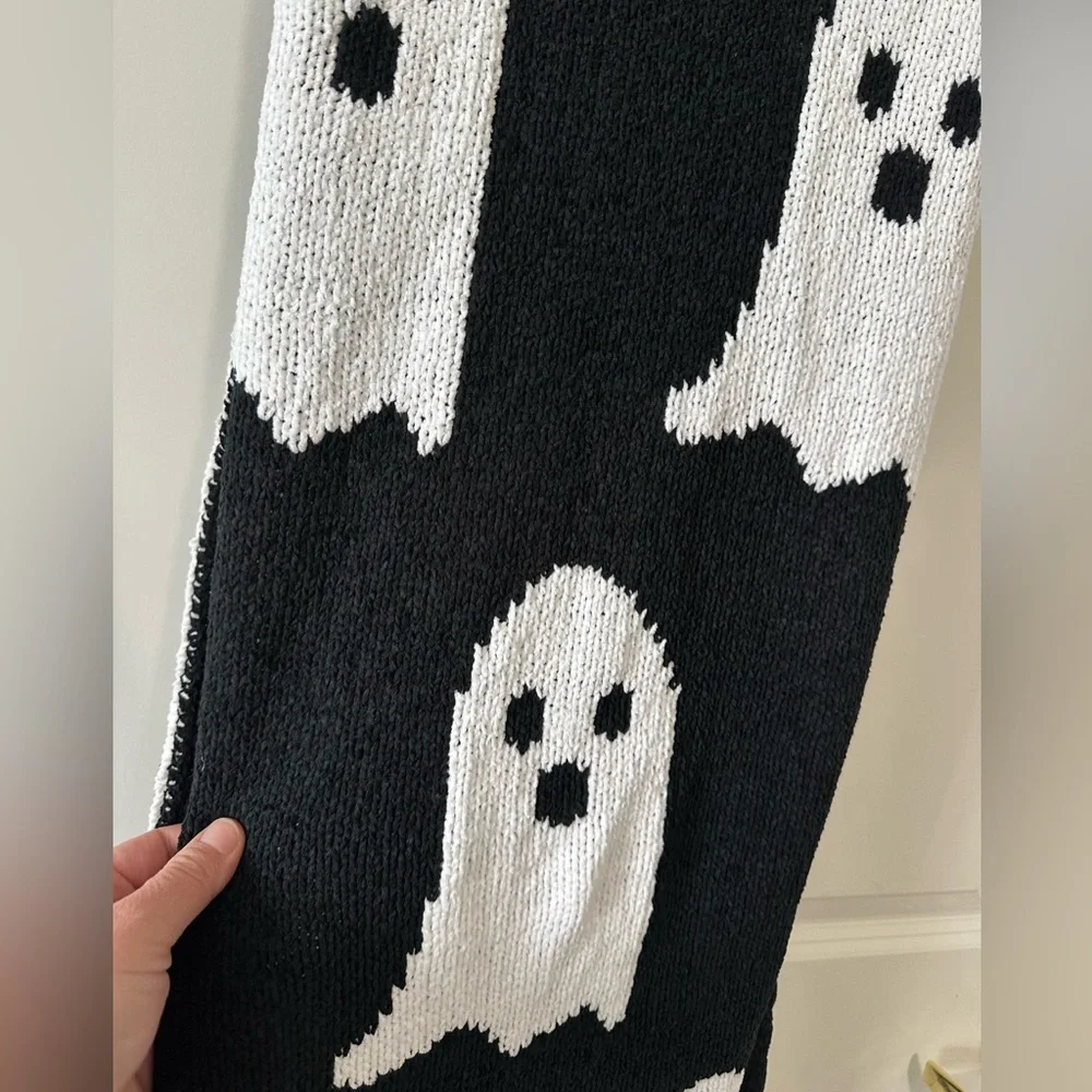 Storehouse Chenille Ghost Throw Blanket 50x60 Black White Halloween Tik Tok